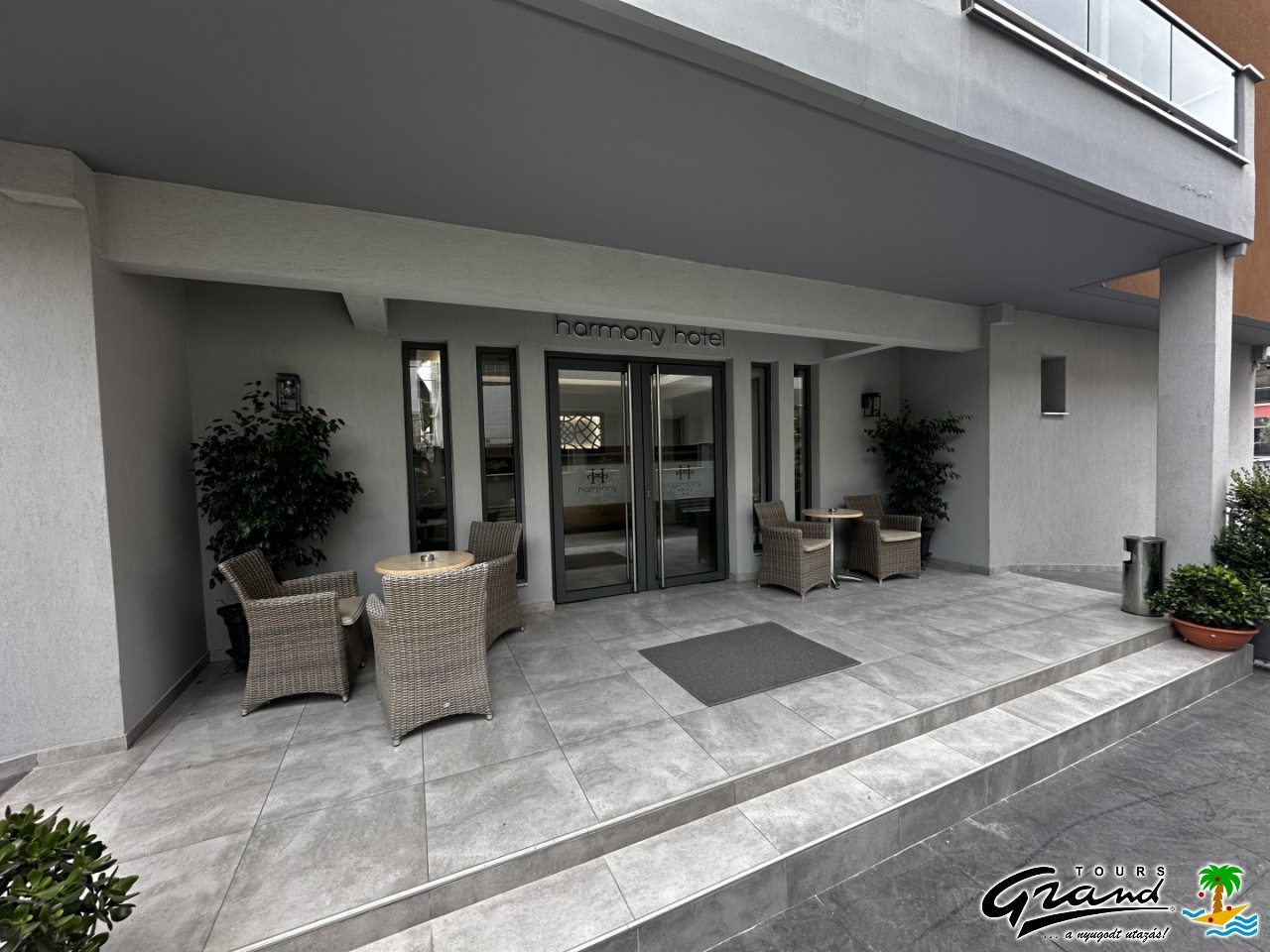 Harmony Hotel Apartmanház